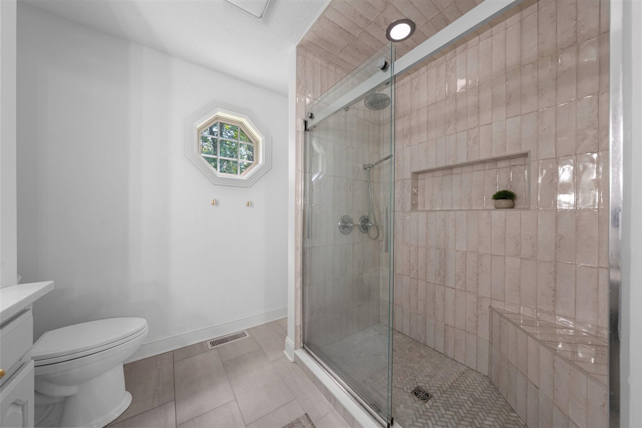 65 Green Fields Spur Property Photo 15