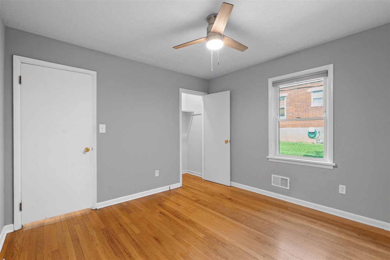 406 Sumpter Avenue Property Photo 12