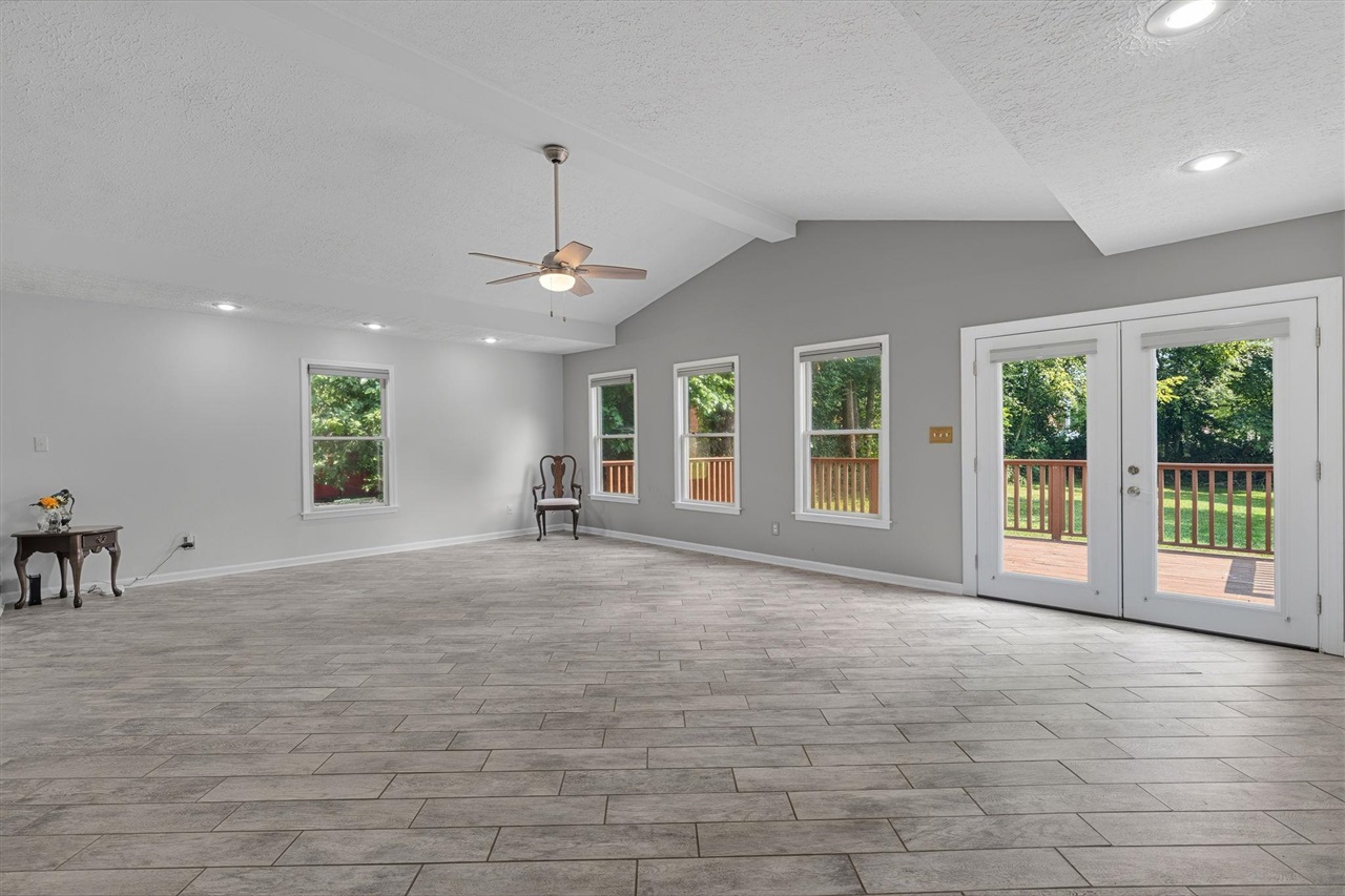 406 Sumpter Avenue Property Photo 22