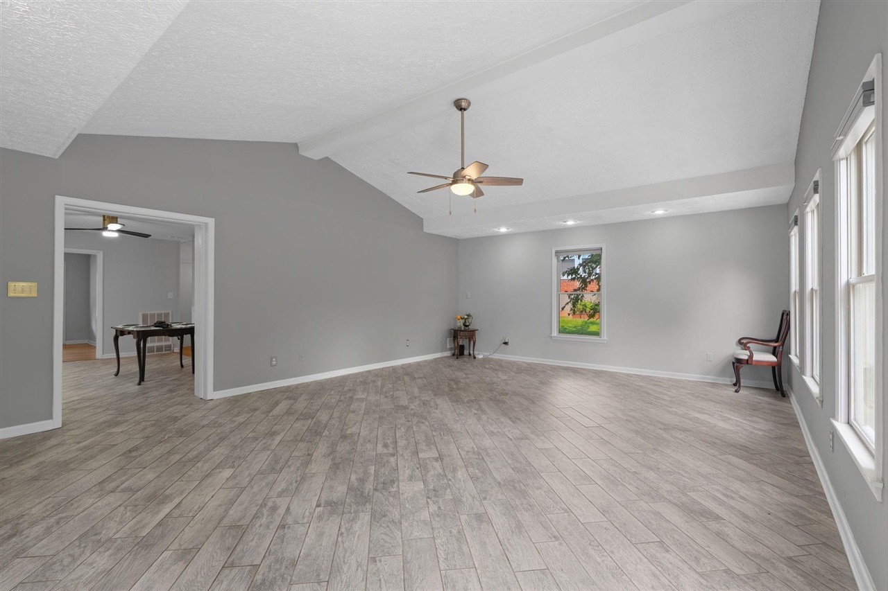 406 Sumpter Avenue Property Photo 23