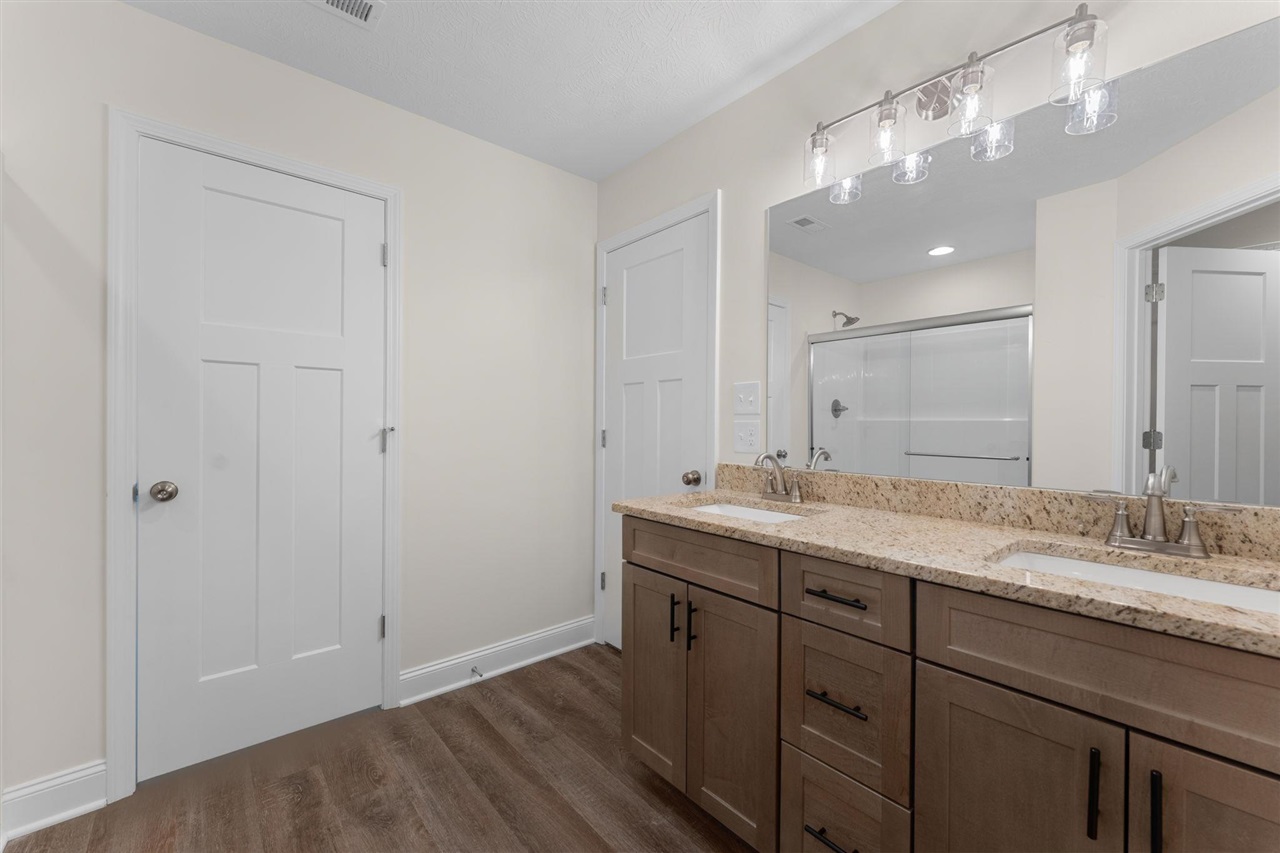 853 Alberta Drive Property Photo 14