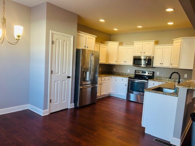 662 Maple Ridge Street Property Photo 8