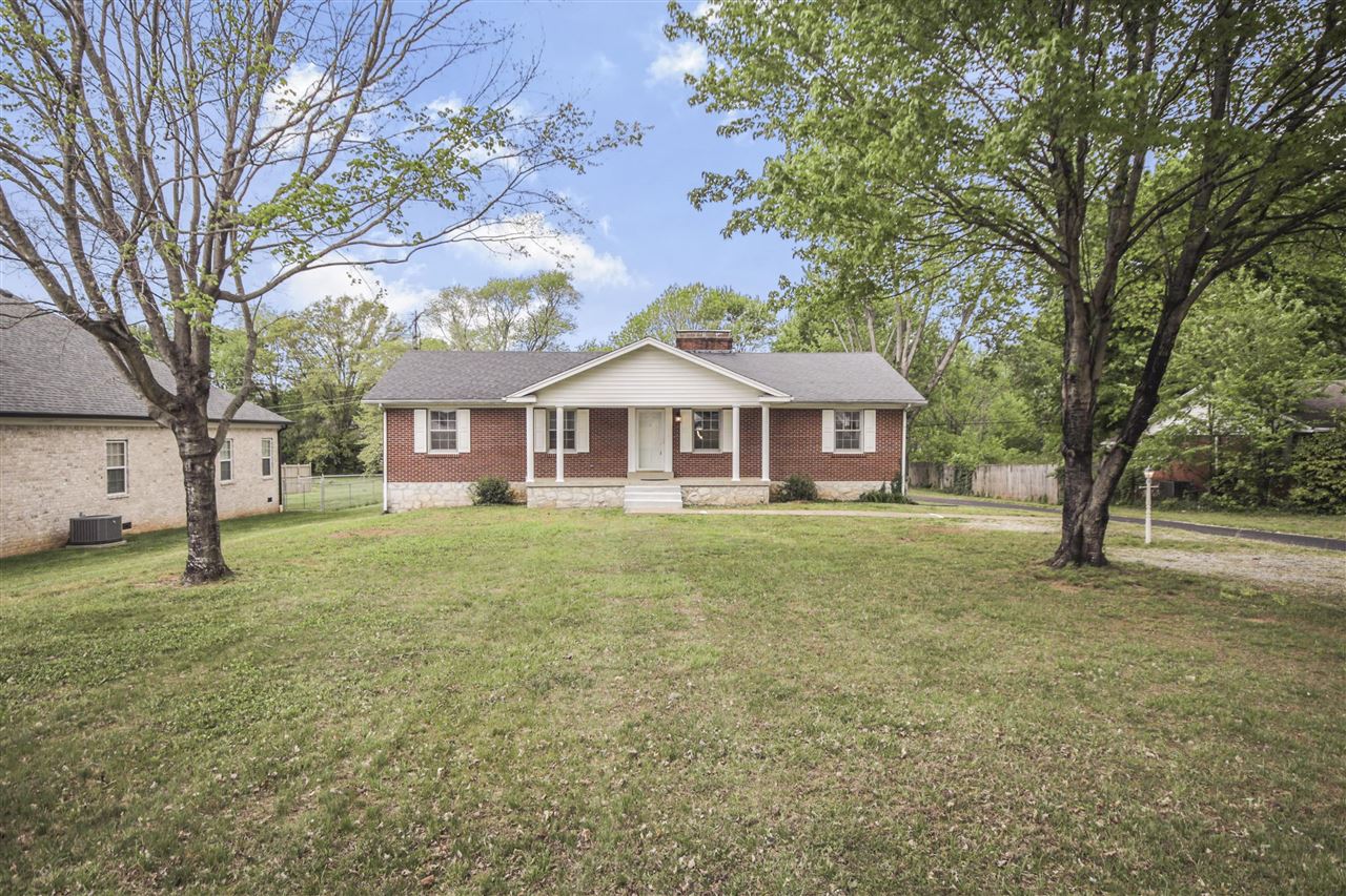 2925 Smallhouse Road Property Photo 2