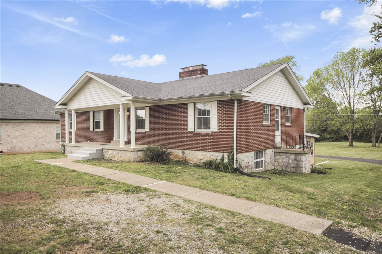 2925 Smallhouse Road Property Photo 4