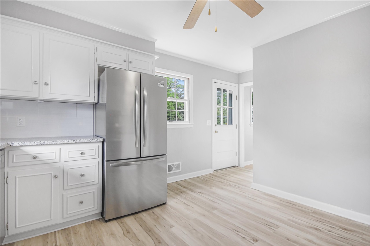 2925 Smallhouse Road Property Photo 14