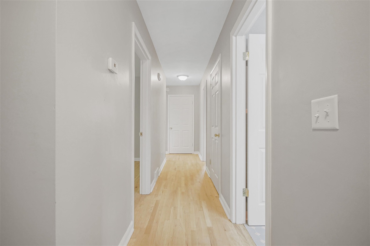 2925 Smallhouse Road Property Photo 22