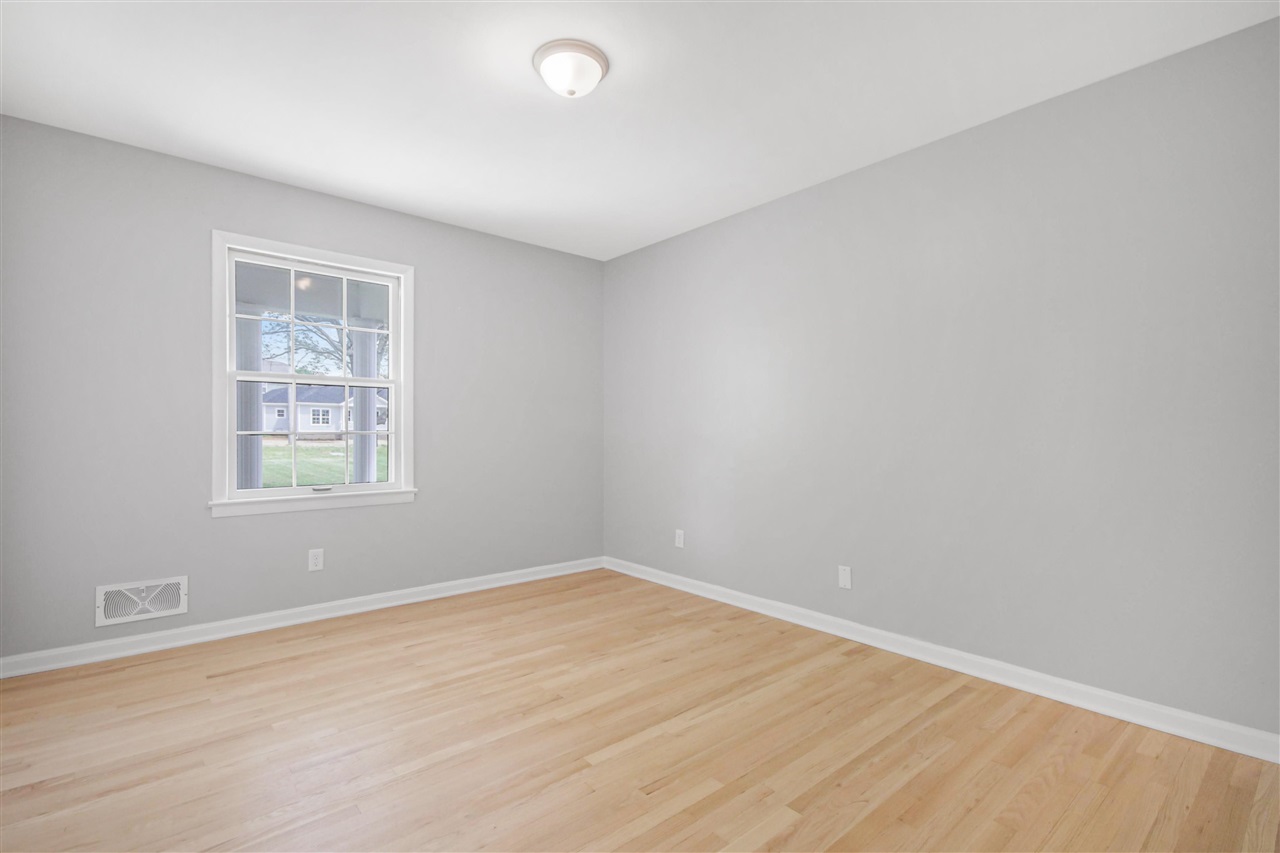 2925 Smallhouse Road Property Photo 34