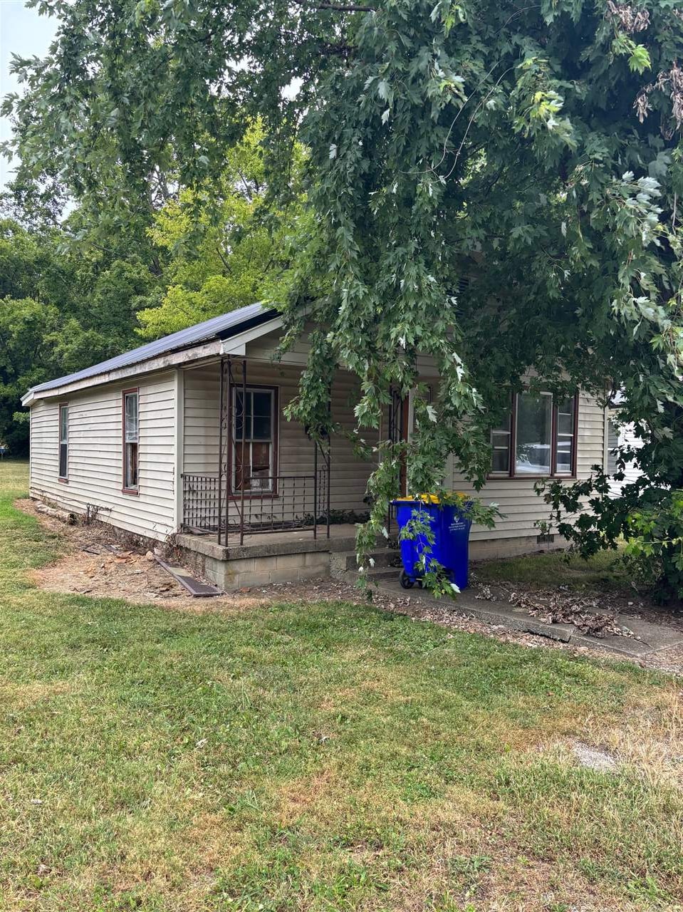 417 S Railroad Street Property Photo 1