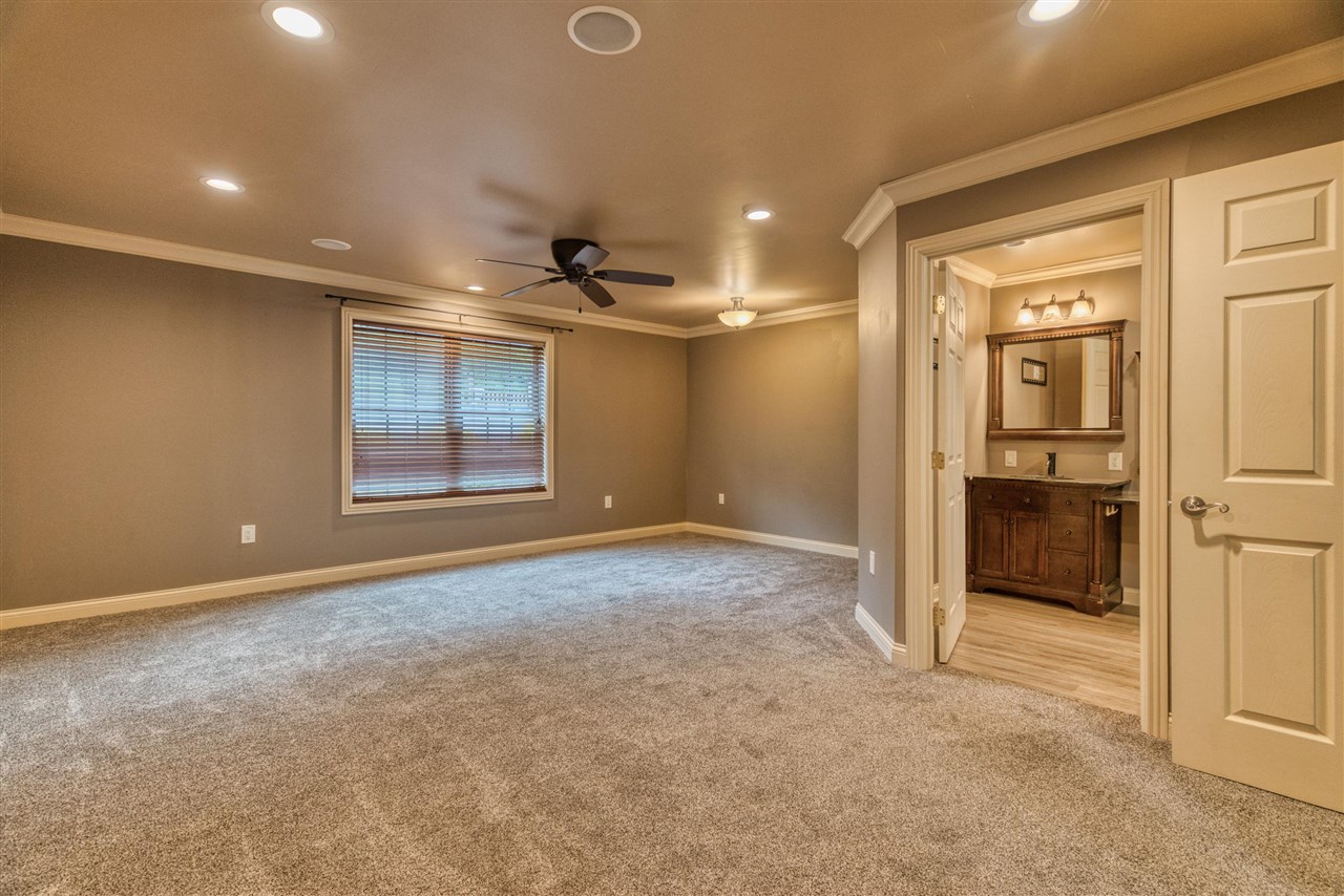 35 Innview Lane Property Photo 14