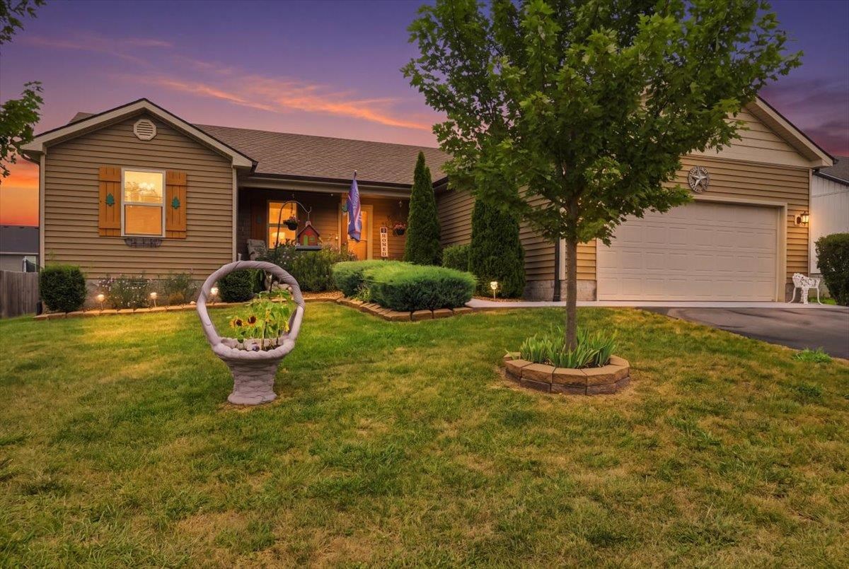 208 Victoria Way Property Photo 1