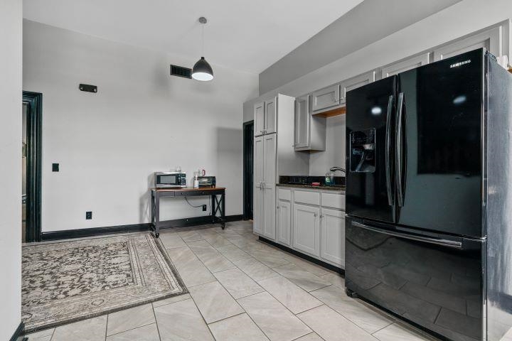 310 E Main Avenue Property Photo 6