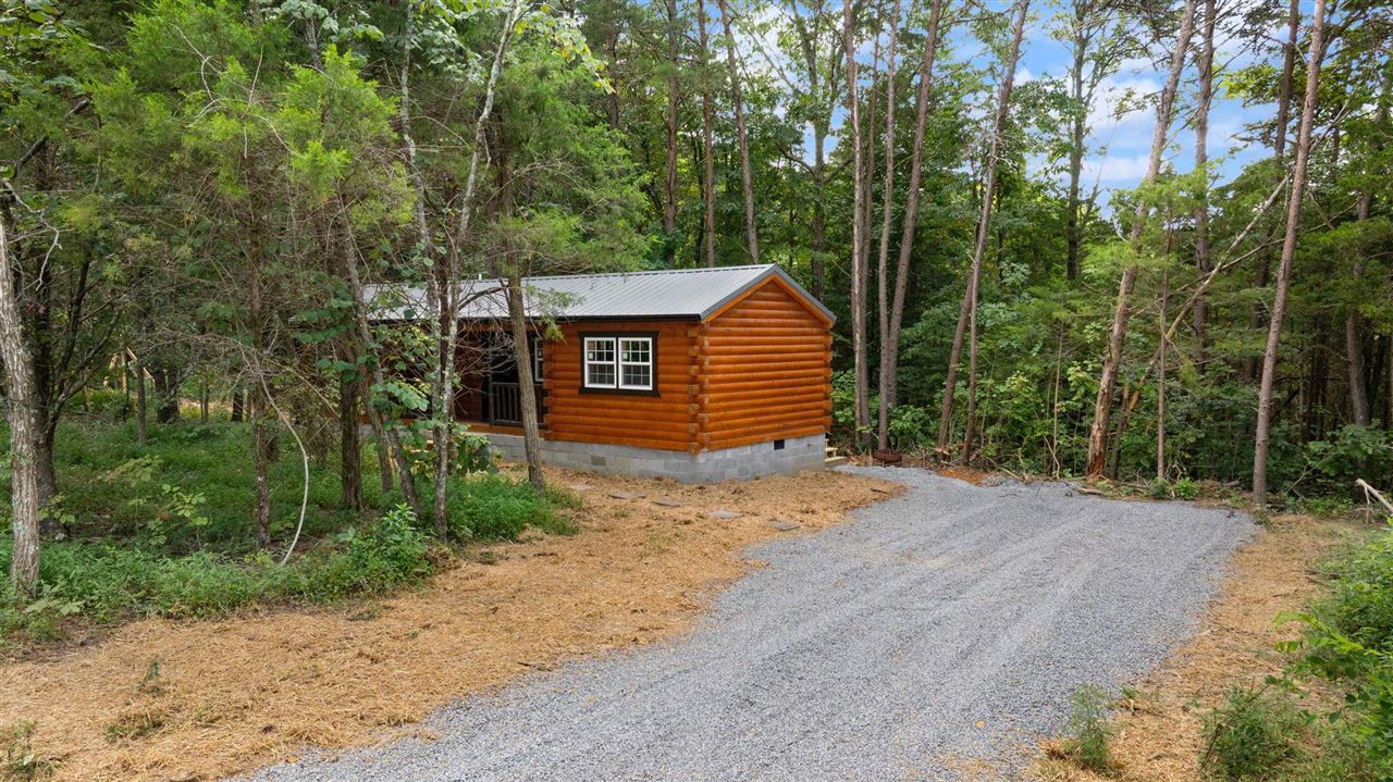 2501 Chestnut Grove Road Property Photo 2