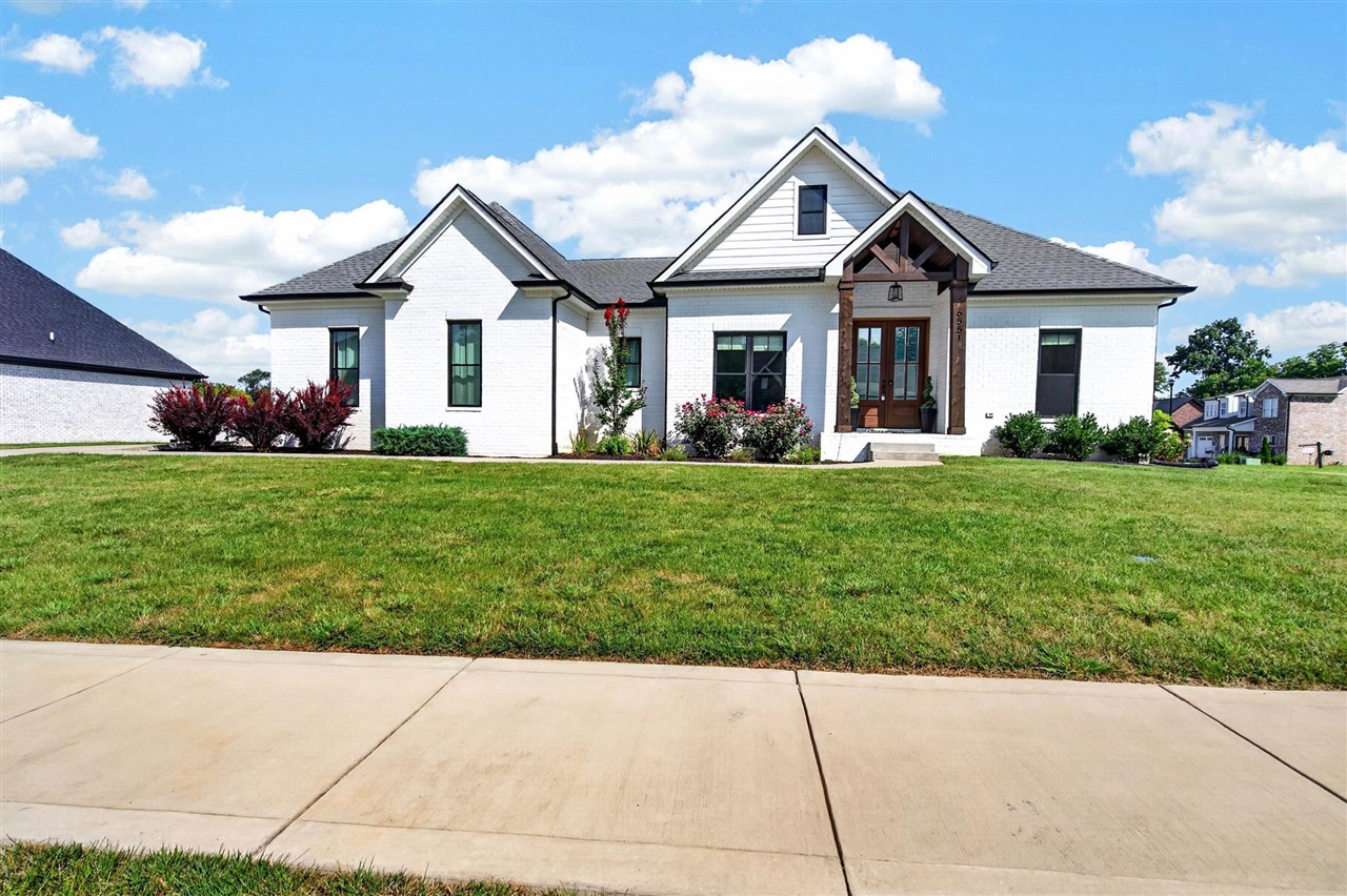 6551 Summer Shade Circle Property Photo 1