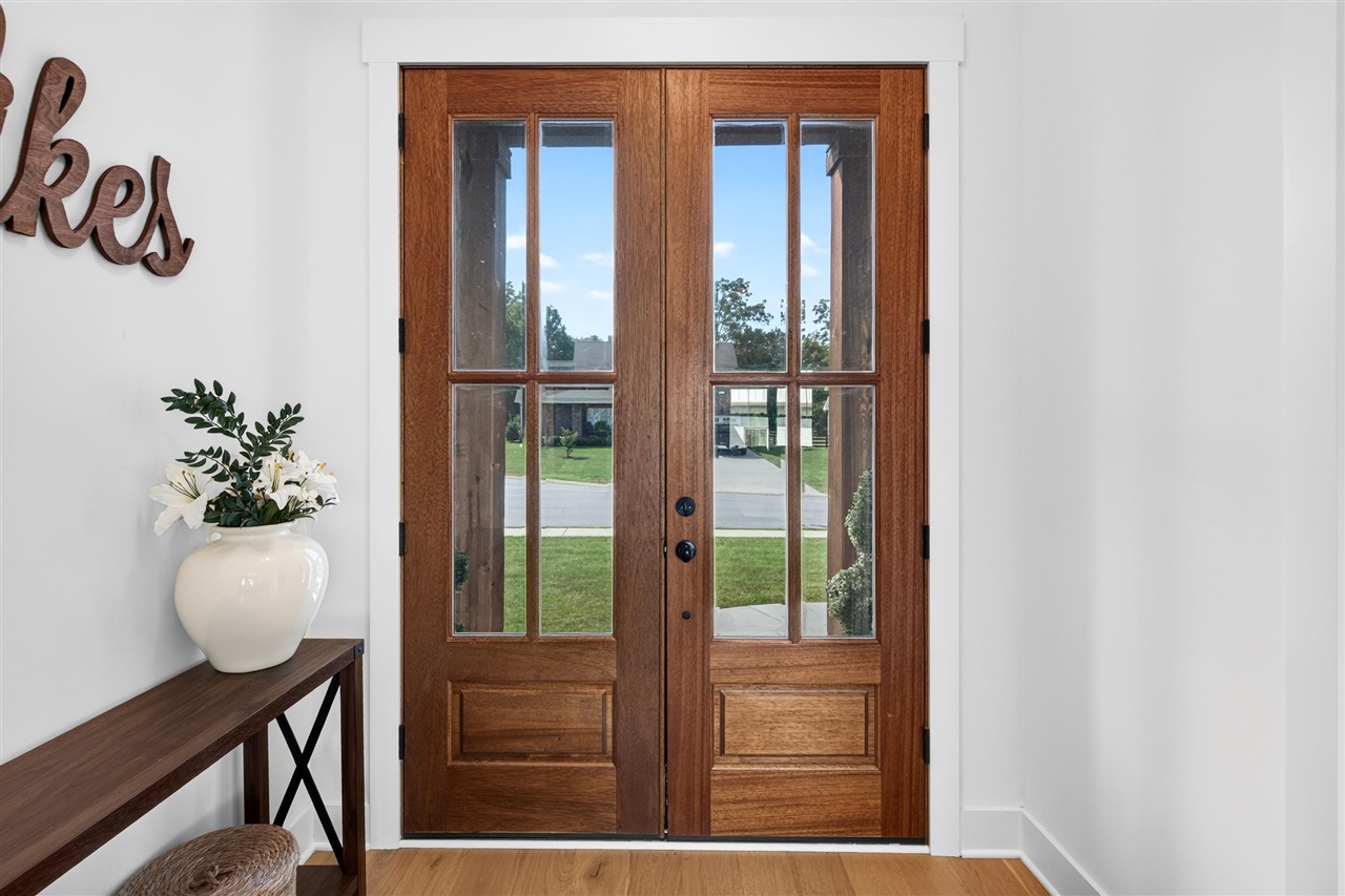 6551 Summer Shade Circle Property Photo 4
