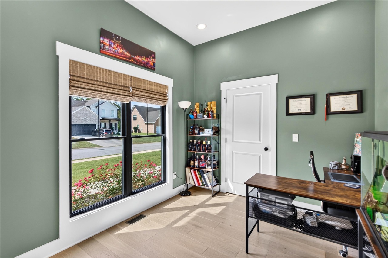 6551 Summer Shade Circle Property Photo 5