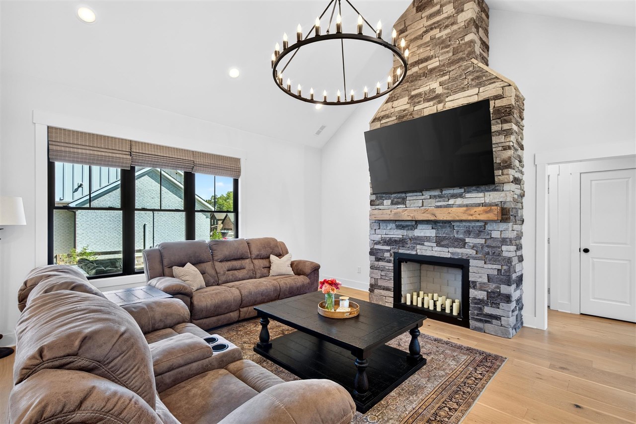 6551 Summer Shade Circle Property Photo 8