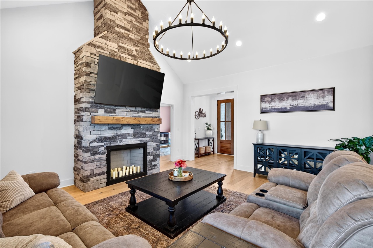 6551 Summer Shade Circle Property Photo 9