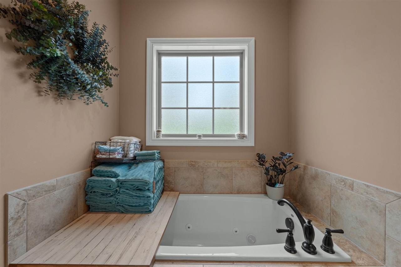 331 Atlantis Court Property Photo 20