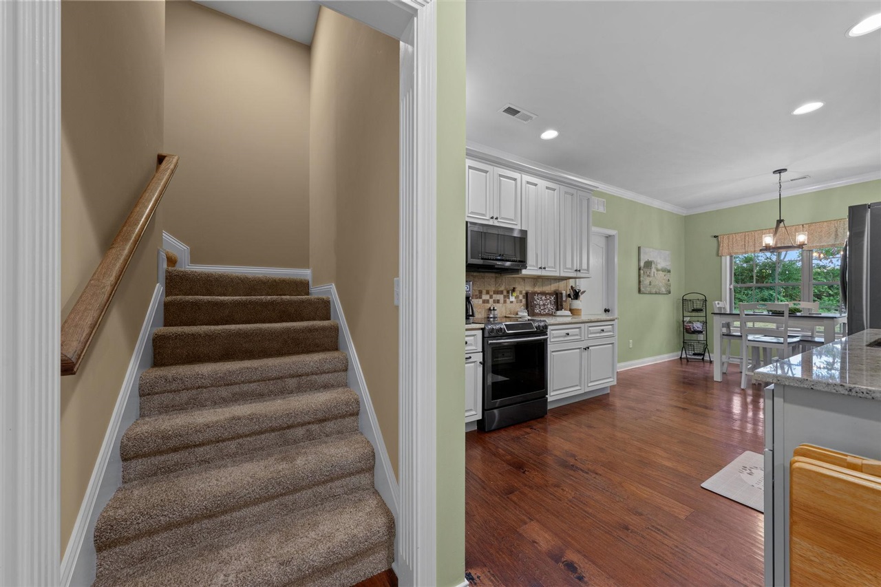 331 Atlantis Court Property Photo 26