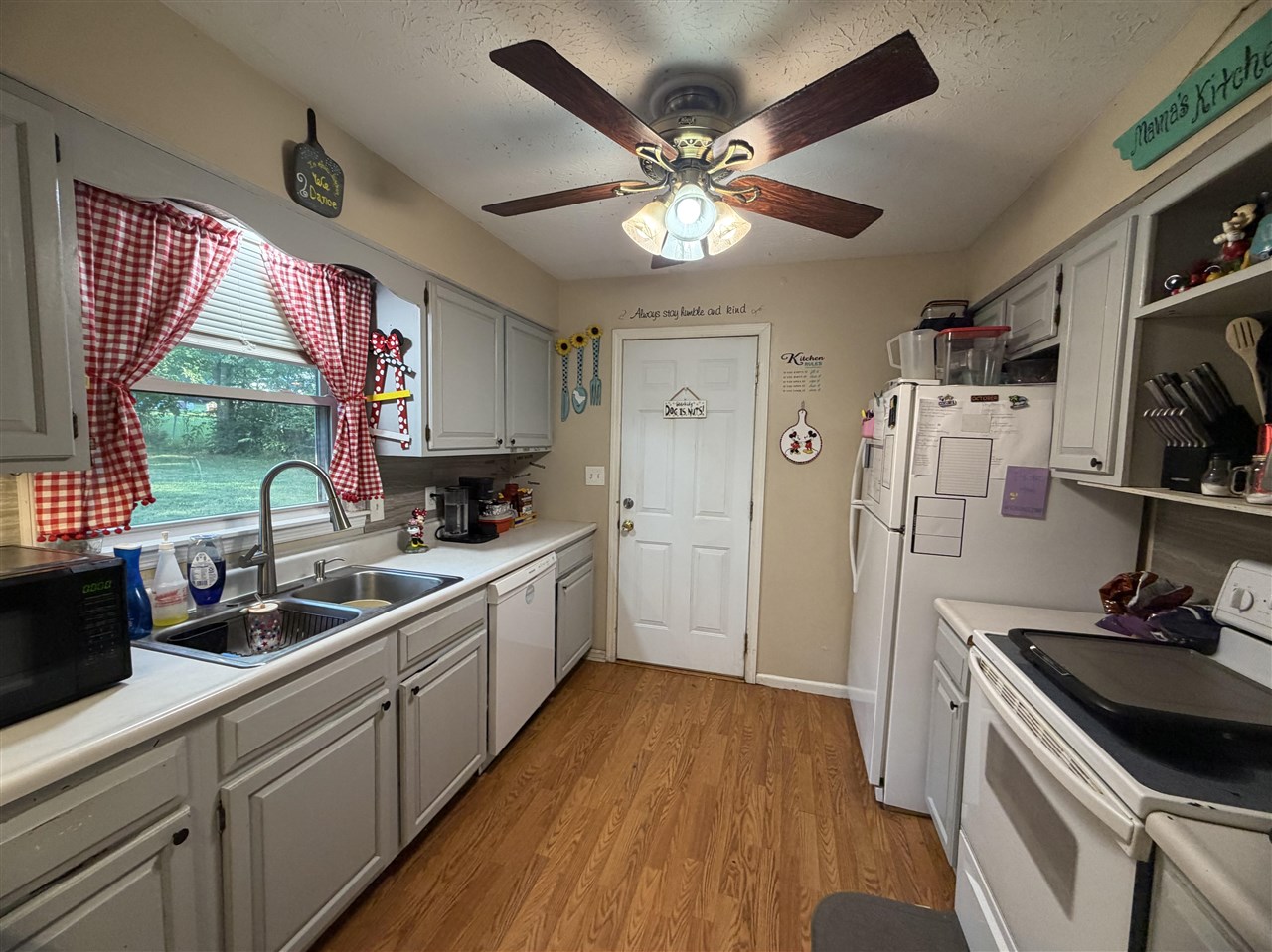 122 Quarry View Drive Property Photo 4