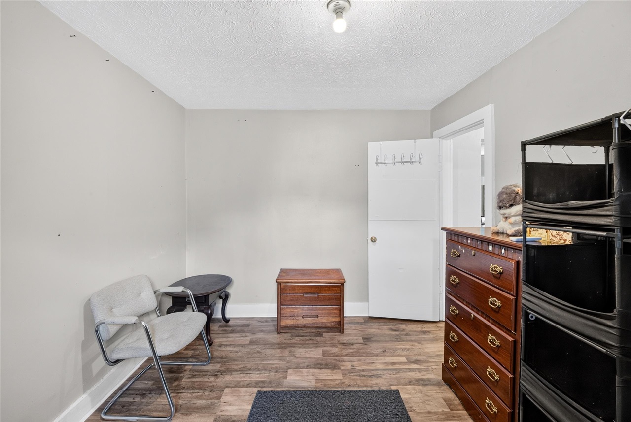1406 Collegeview Drive Property Photo 11