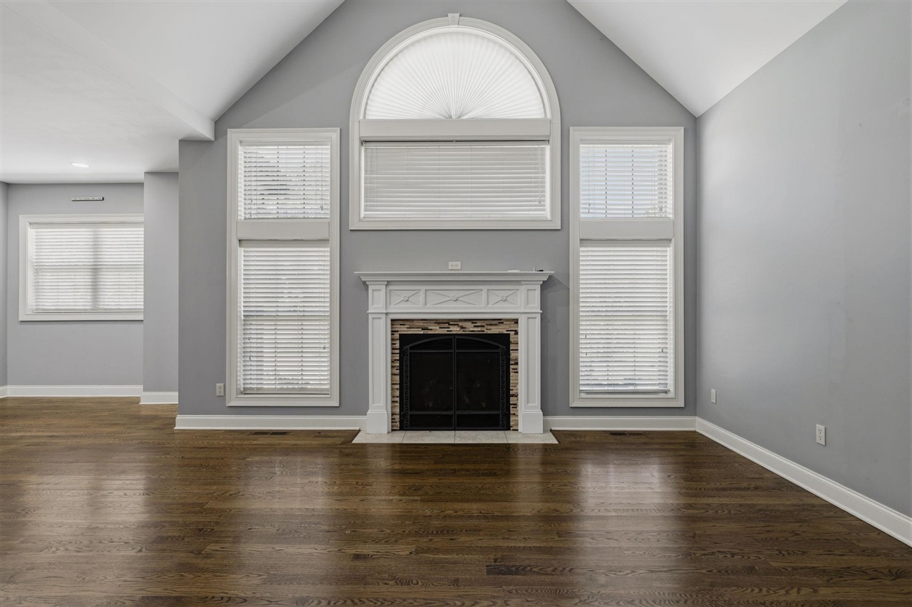 1000 Edgewater Lane Property Photo 11