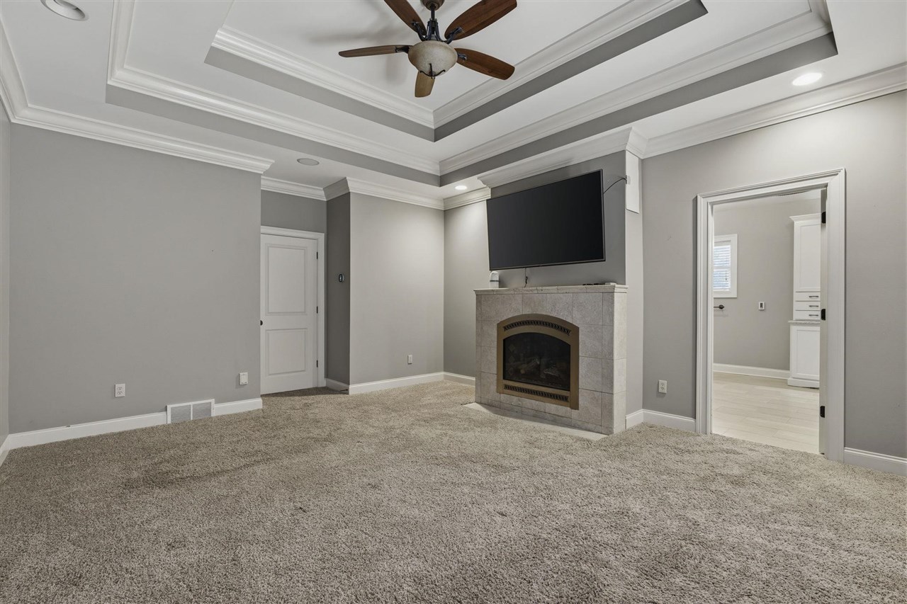 1000 Edgewater Lane Property Photo 23
