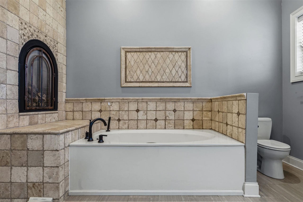 1000 Edgewater Lane Property Photo 30