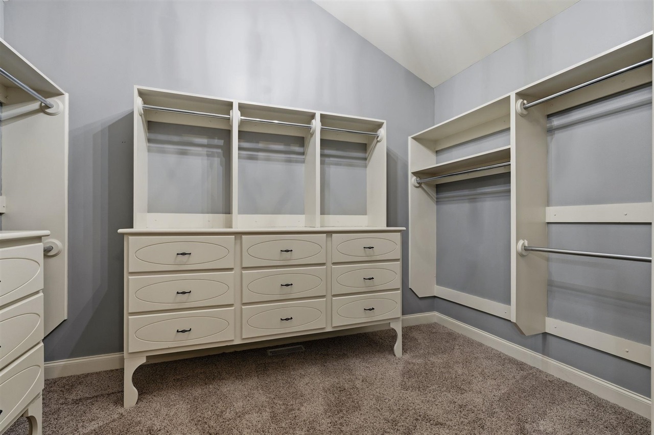 1000 Edgewater Lane Property Photo 31