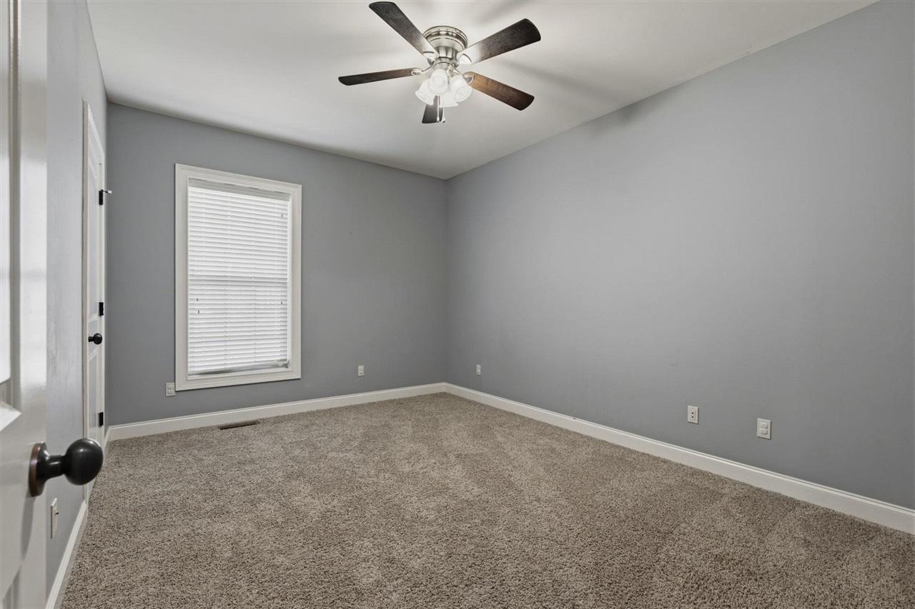 1000 Edgewater Lane Property Photo 32