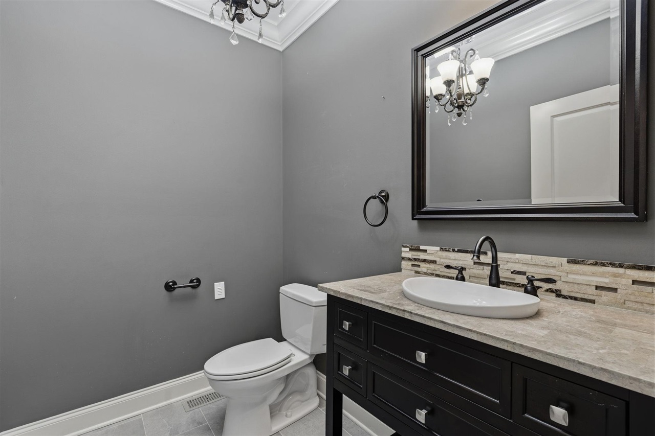 1000 Edgewater Lane Property Photo 40