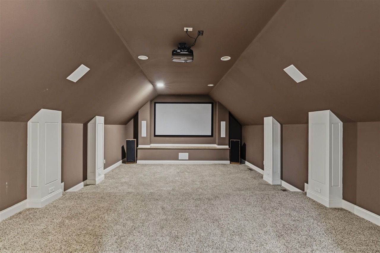 1000 Edgewater Lane Property Photo 44
