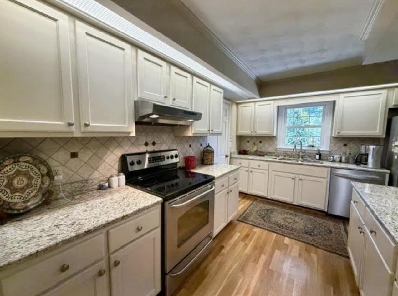 1704 Barnard Way Property Photo 13