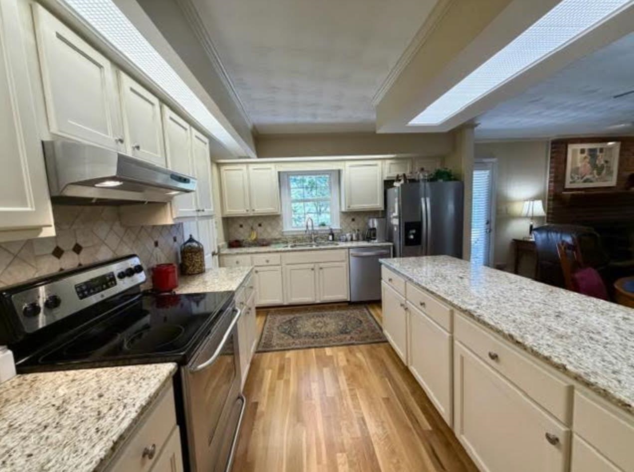 1704 Barnard Way Property Photo 14