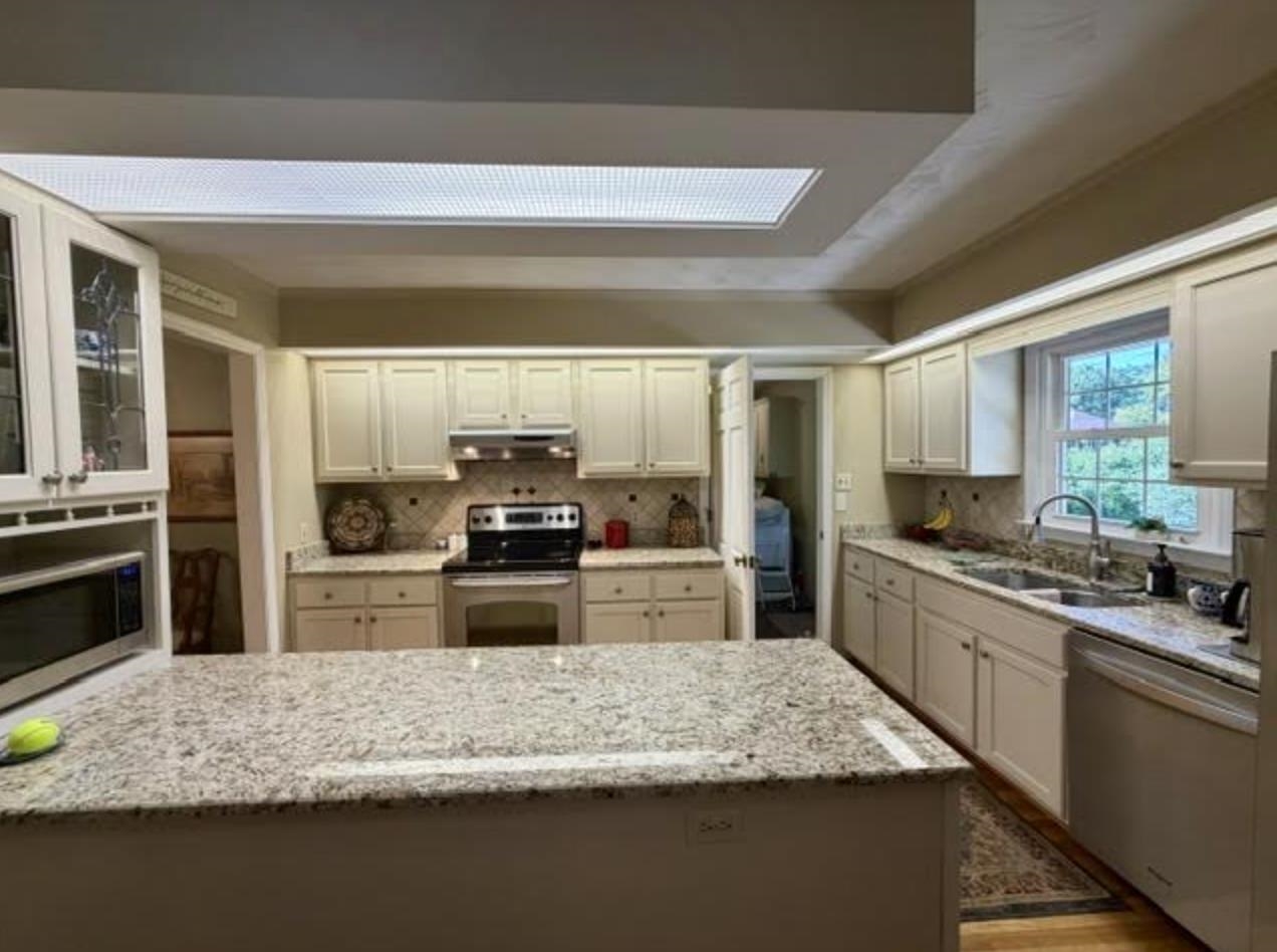 1704 Barnard Way Property Photo 15