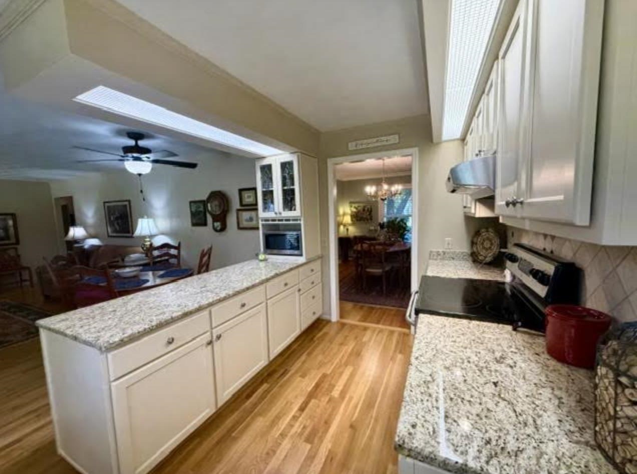 1704 Barnard Way Property Photo 16