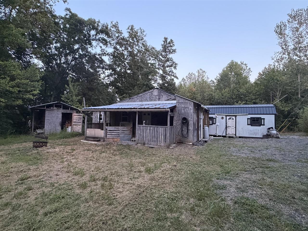 170 Bays Bend Road Property Photo 1