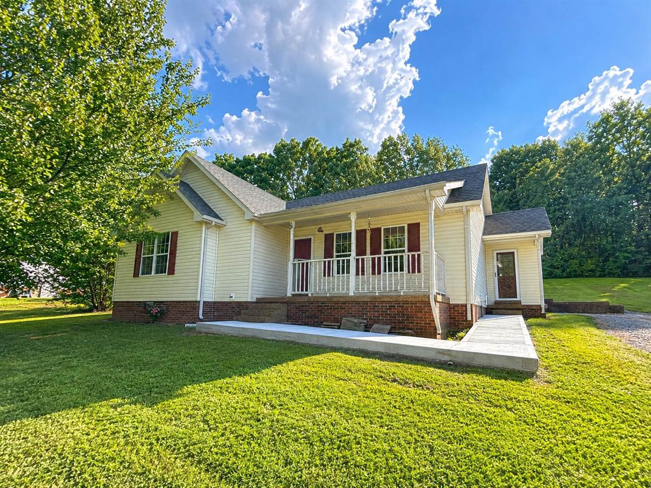 145 Spring Valley Drive Property Photo 1