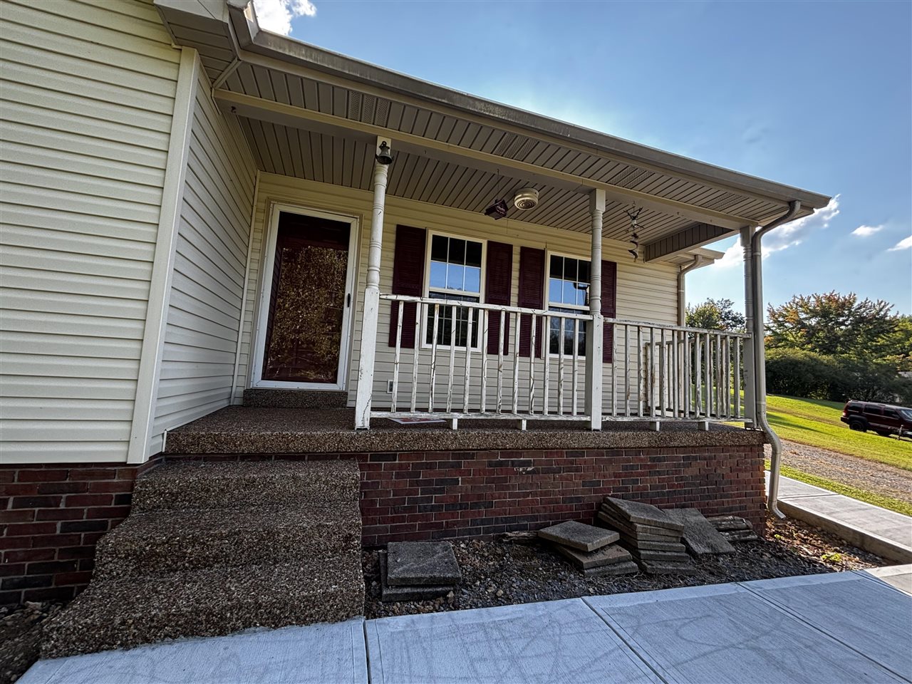 145 Spring Valley Drive Property Photo 2