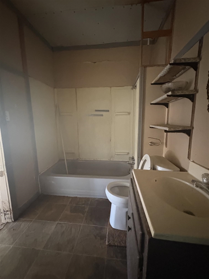 110 Hart Avenue Property Photo 7