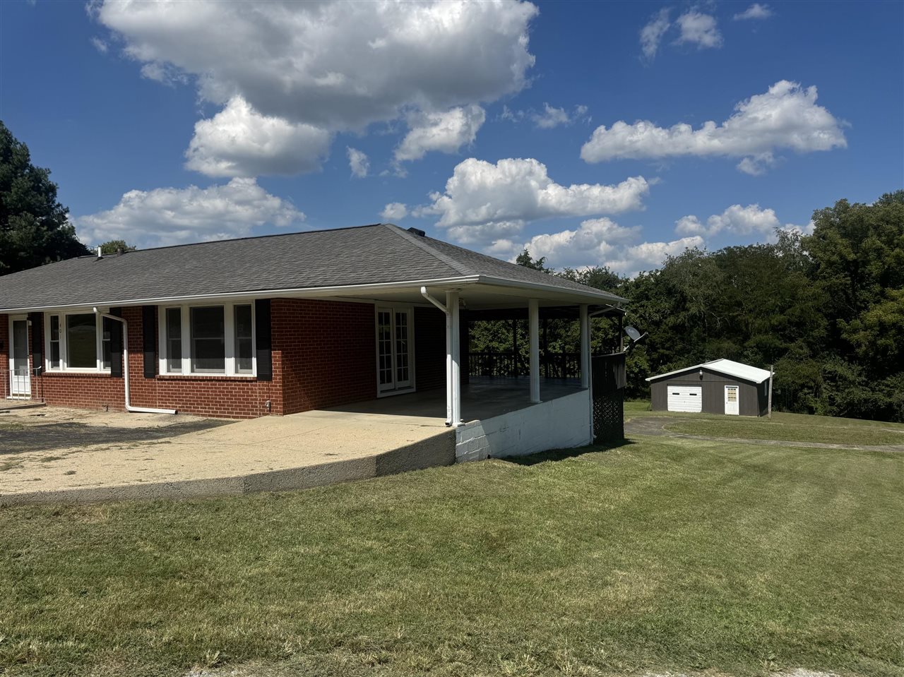 401 Tutt Street Property Photo 4