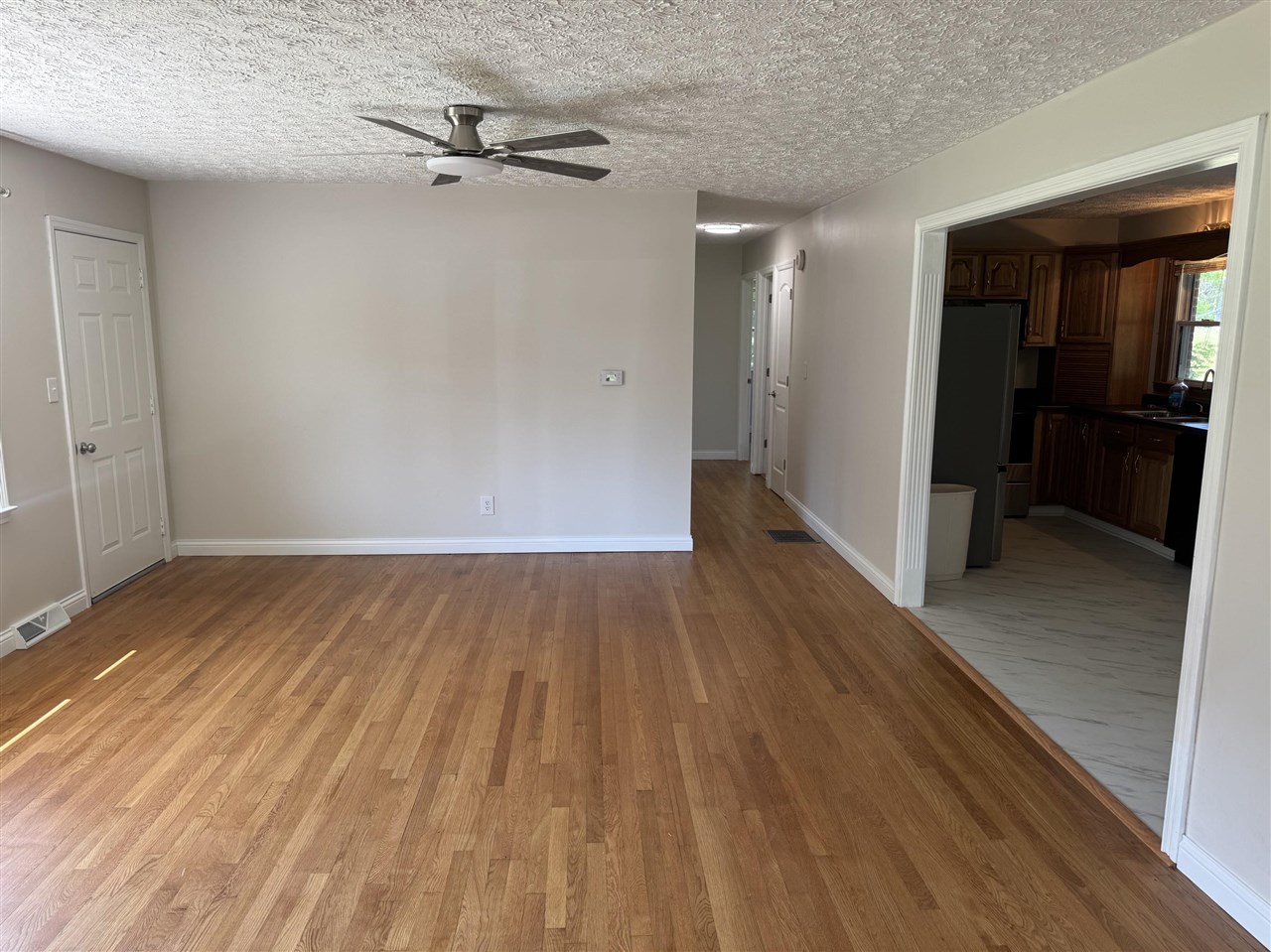 401 Tutt Street Property Photo 8