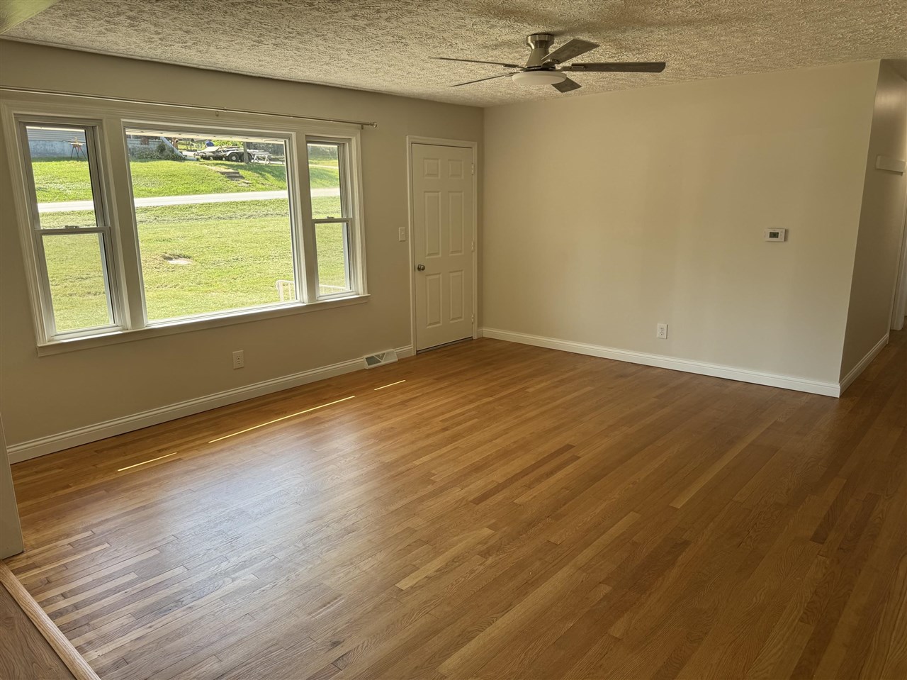 401 Tutt Street Property Photo 9