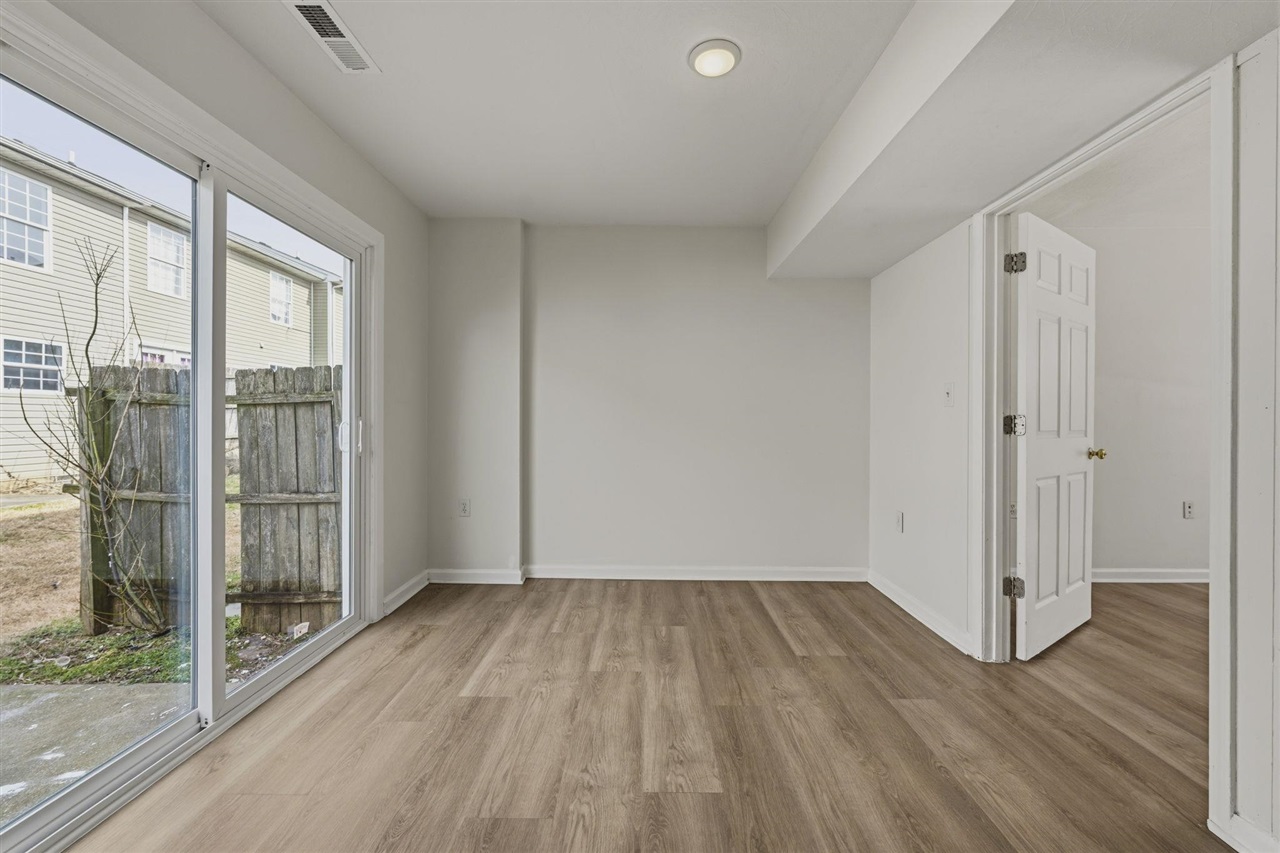 1225 N Lee Drive Property Photo 6