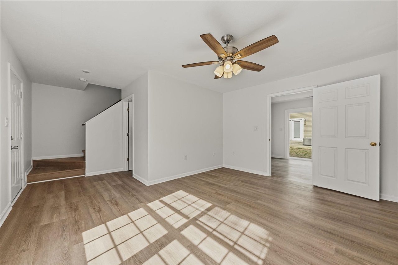 1225 N Lee Drive Property Photo 9