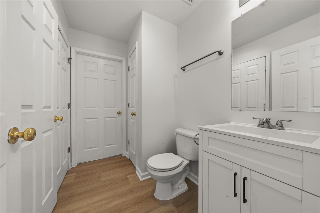 1225 N Lee Drive Property Photo 11