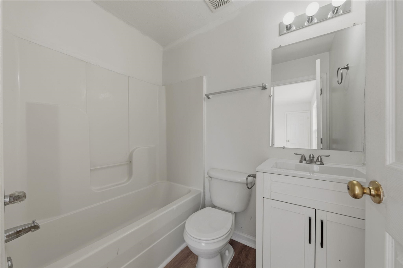 1225 N Lee Drive Property Photo 15
