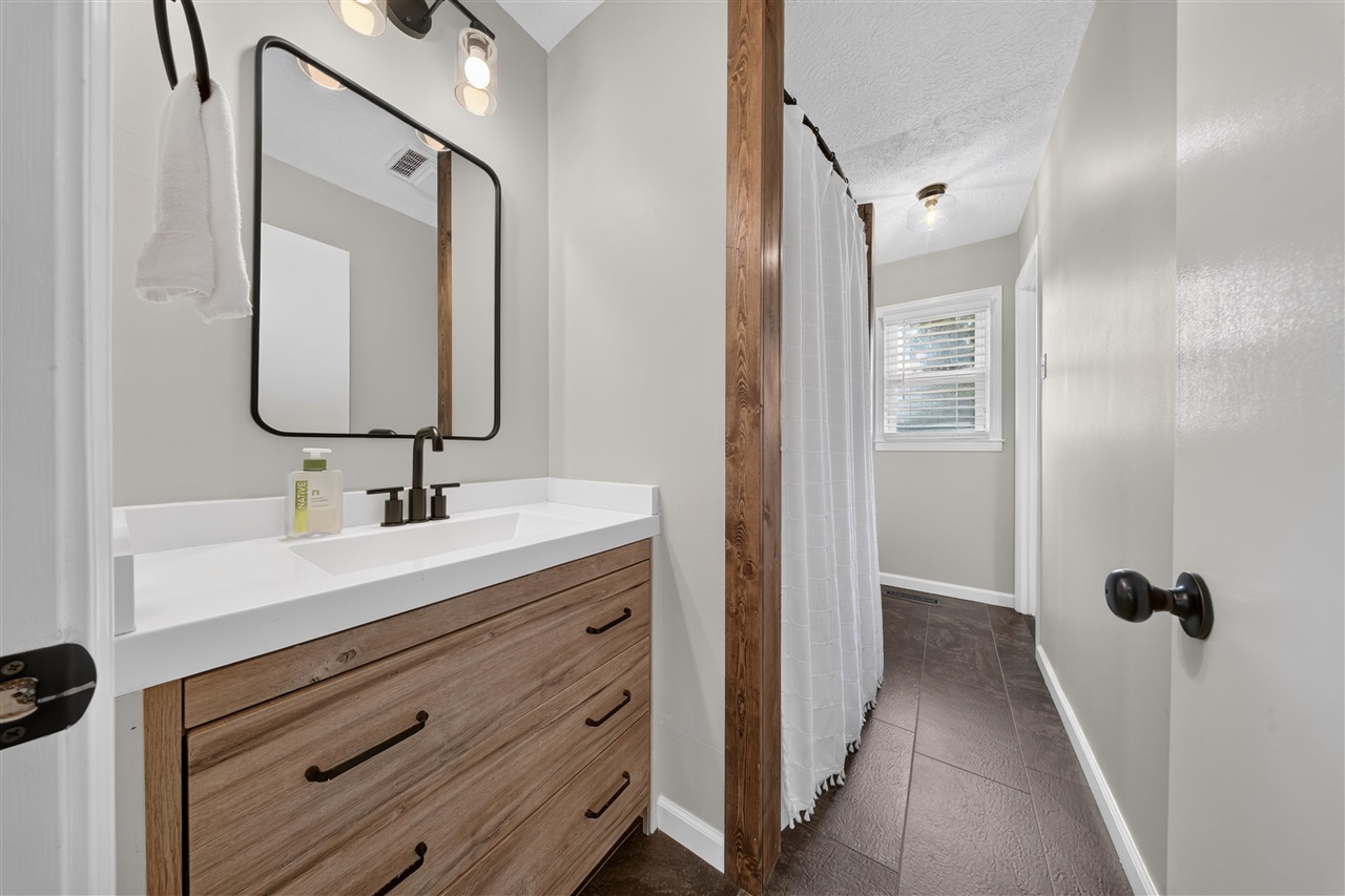124 Circle Drive Property Photo 24