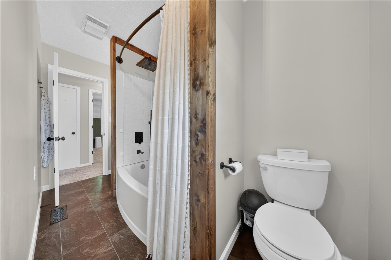 124 Circle Drive Property Photo 25