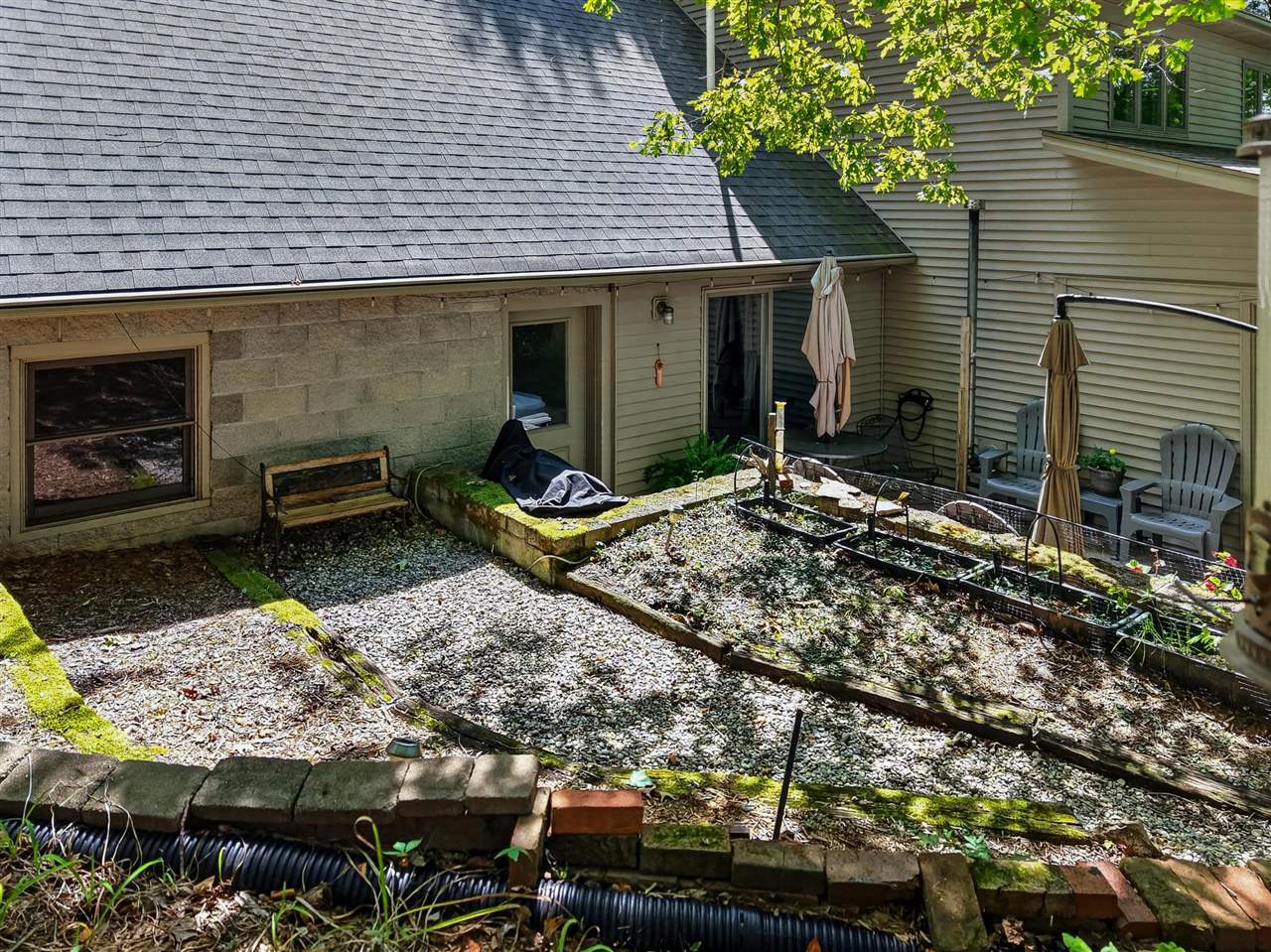 215 Shoreline Circle Property Photo 57